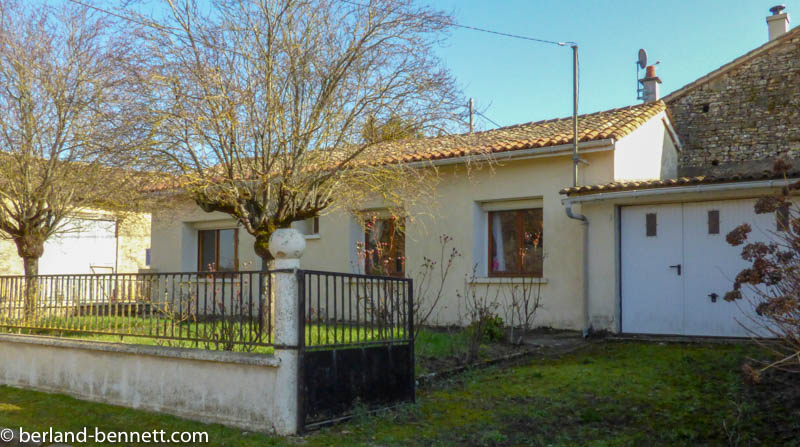 Pavillon plain pieds avec garage