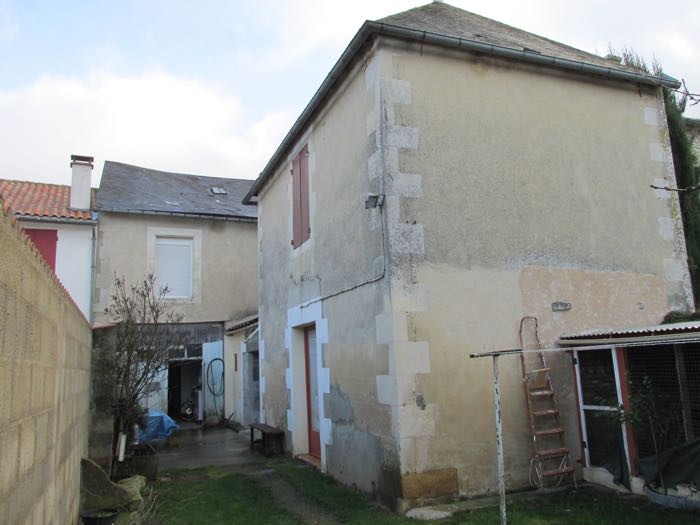Maison de ville à rafraîchir