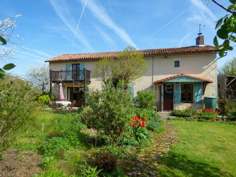 Maison en pierres entièrement rénovée