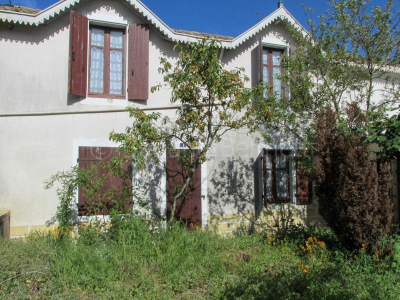 Maison de ville à rafraîchir
