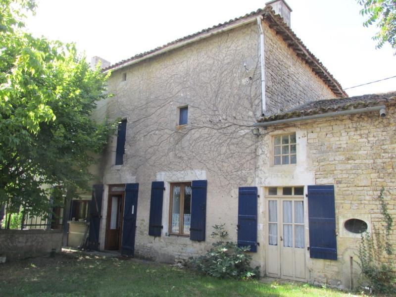 Grande maison en pierres