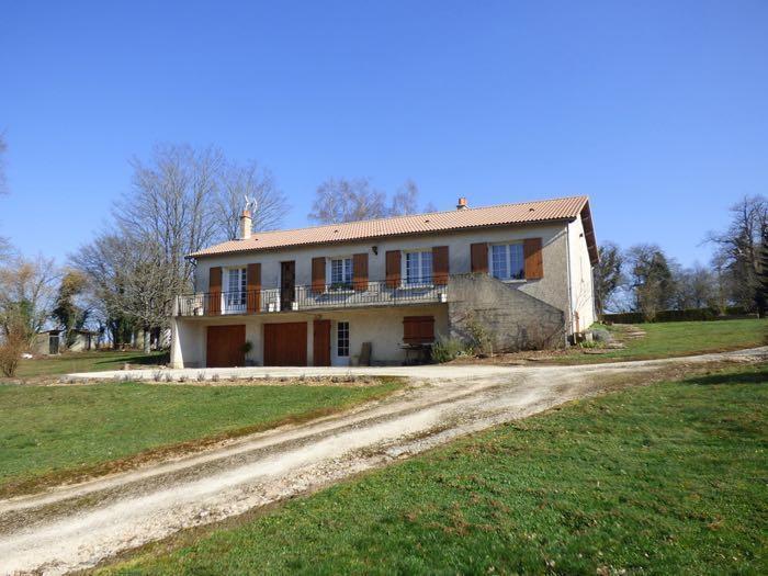 Grand pavillon sur sous-sol