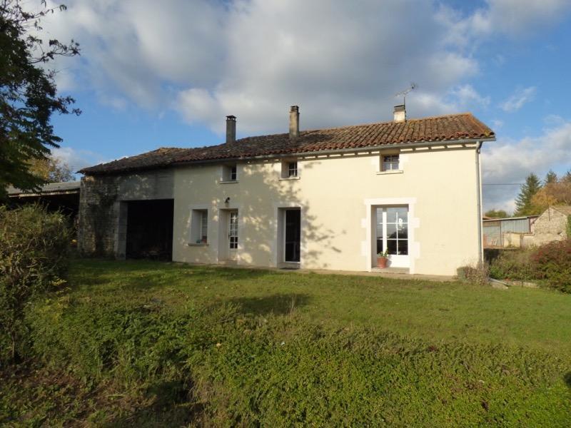 Maison en pierres avec dépendances