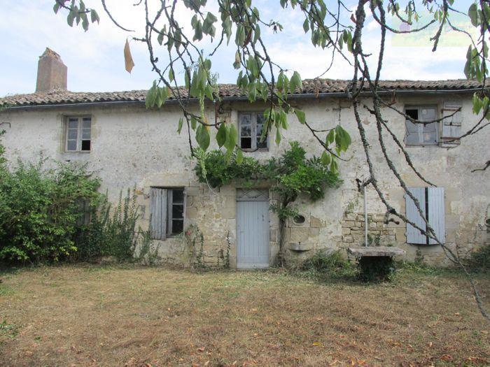 Maison en pierre à rénover