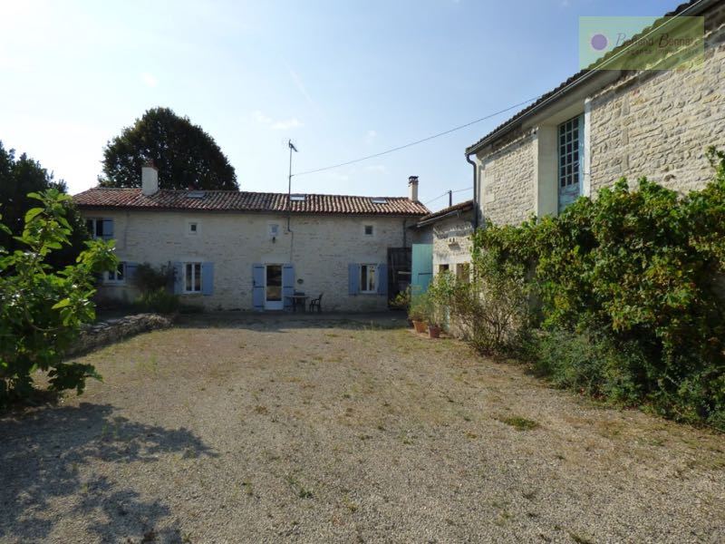 Longère en pierre