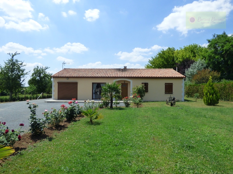 Pavillon plain pieds + studio et appartement