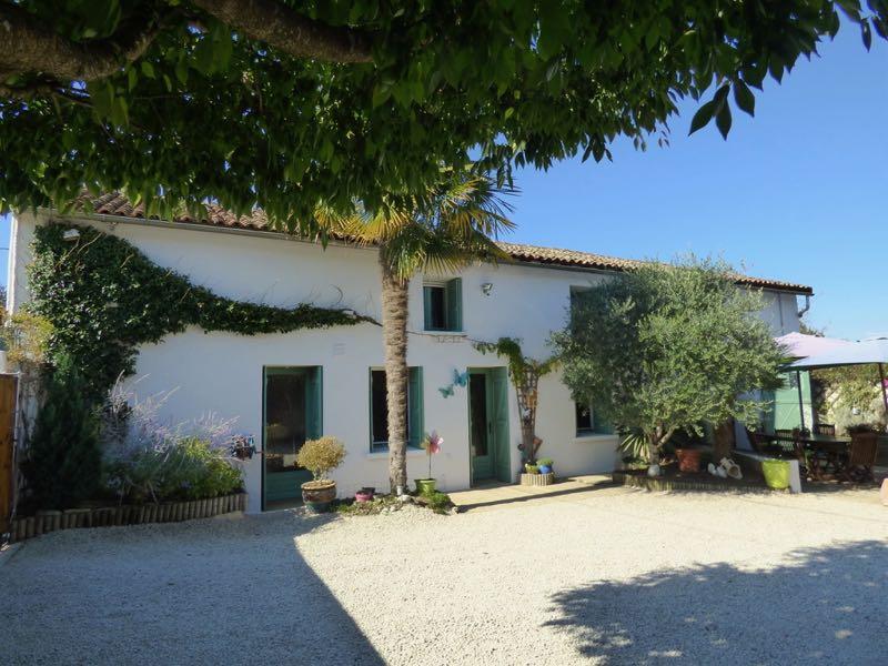 Maison en pierres rénovée