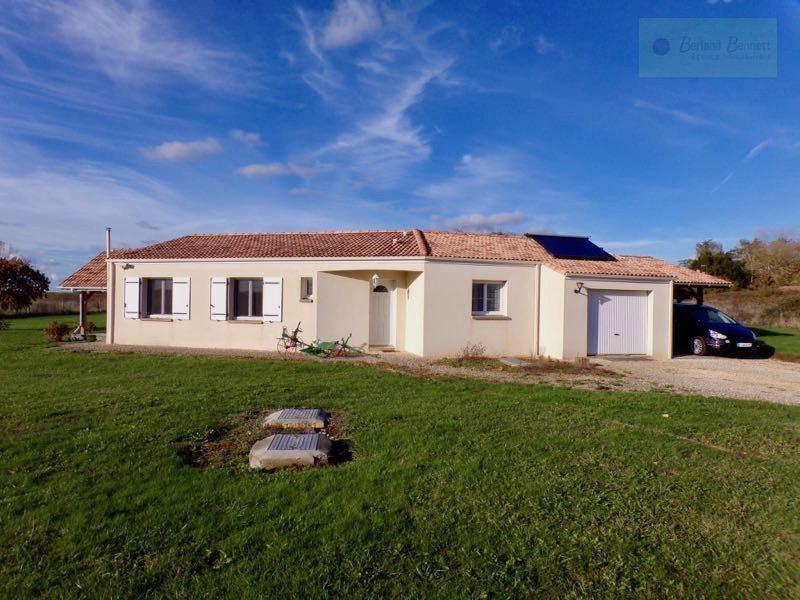 Pavillon plain pied avec 2 garages et grand terrain