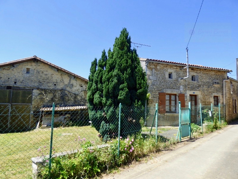 Jolie maison de campagne avec grange