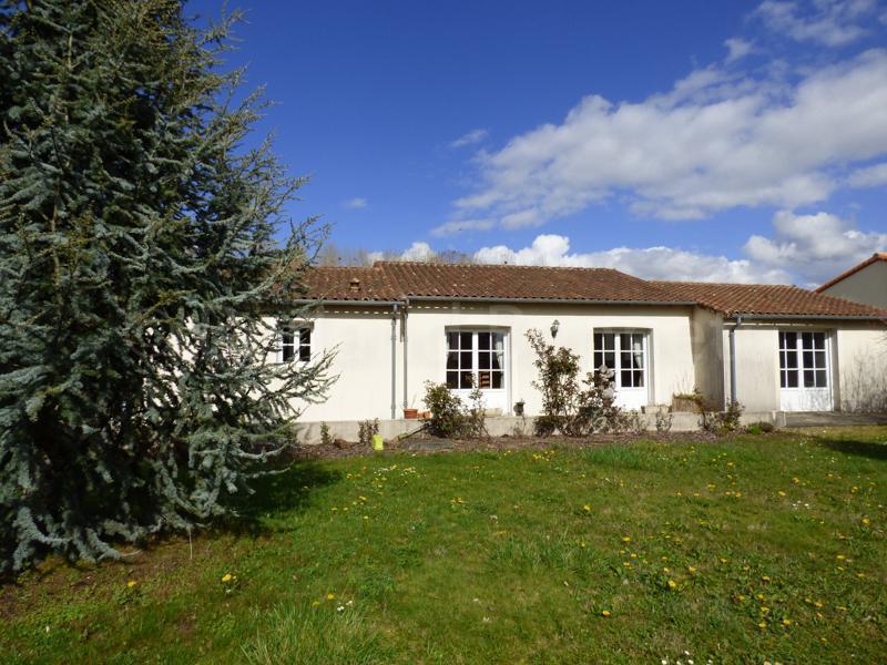 Pavillon plain pieds proche commerces