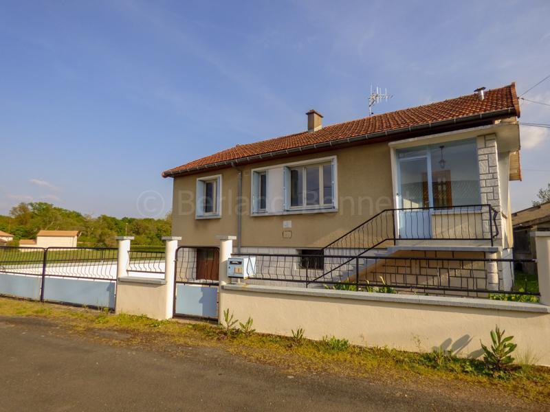 Pavillon à rafraîchir avec dépendances