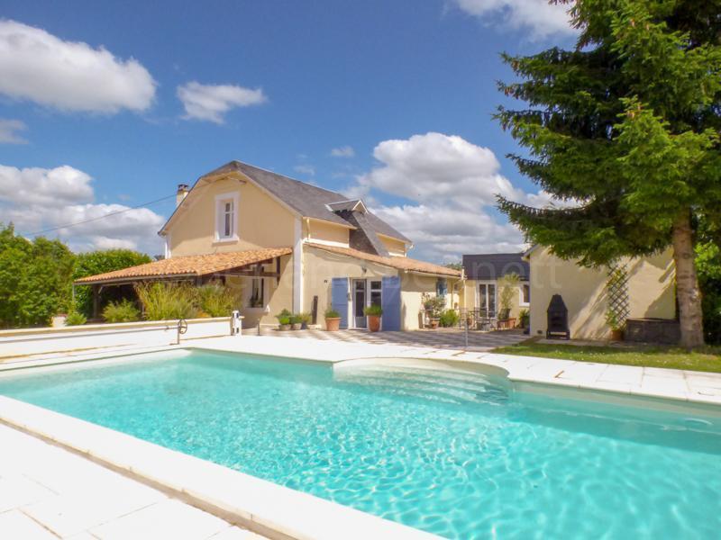 Très belle maison avec Piscine Chauffée