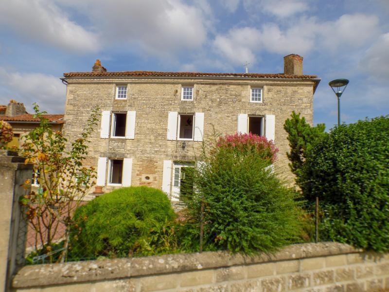 Maison Charentaise à rénover