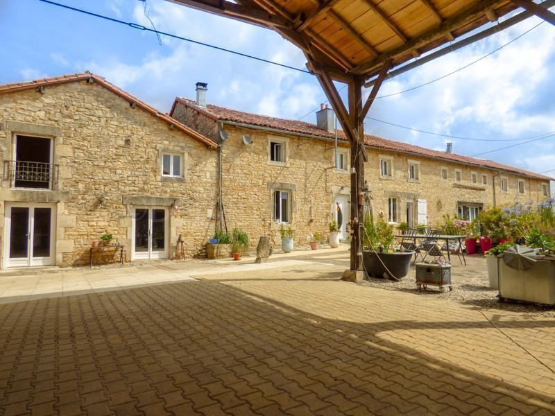 Complex of 4 Stunning properties with a swimming pool