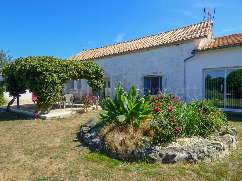 Belle maison sur terrain arboré