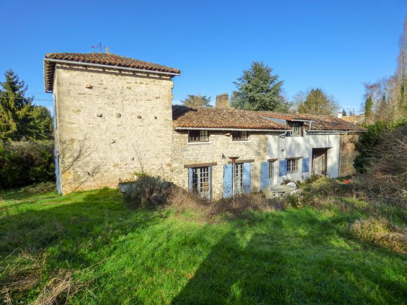 Maison en pierre à rafraîchir