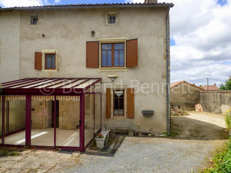Maison en pierre à rafraîchir