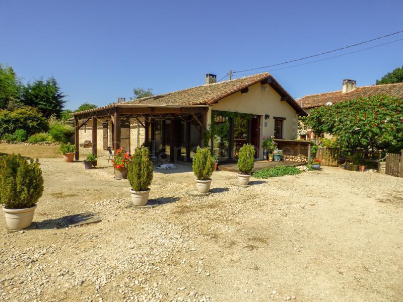 Propriété équestre avec gite + 3.2HA