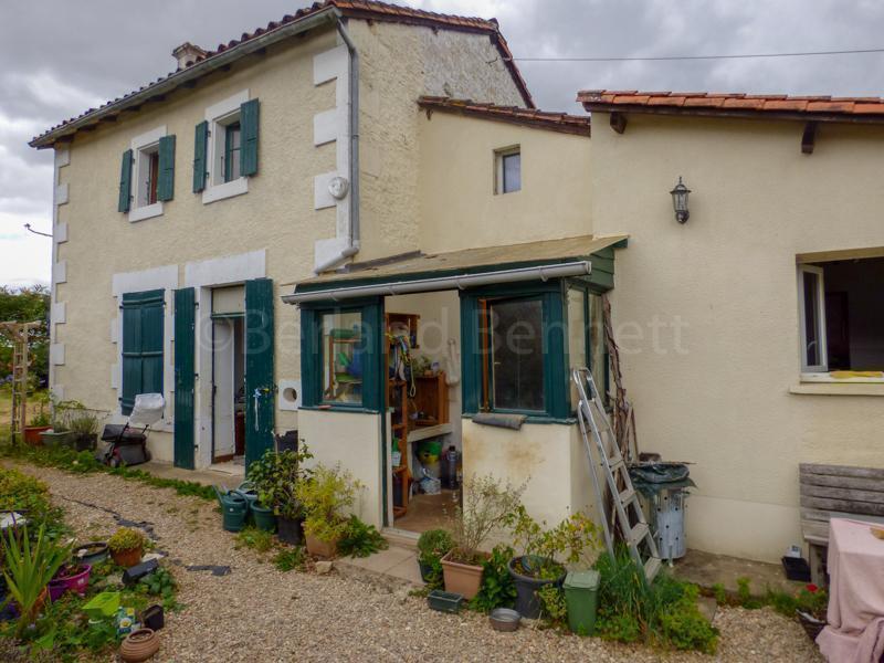 Maison de Village avec Jardin et DépendancesMaison de Village avec Jardin et Dépendances
