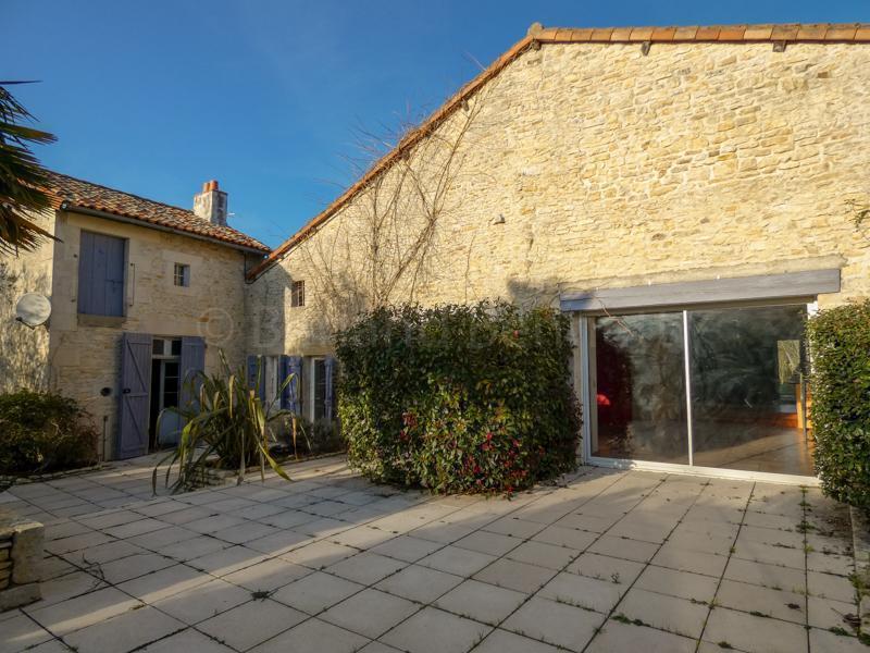 Belle maison en pierre