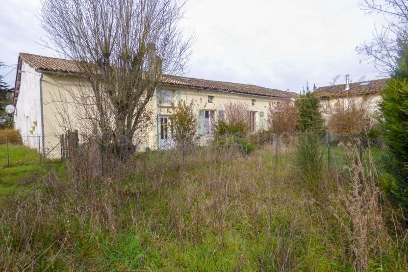Maison de campagne à rénover + gite et dépendances