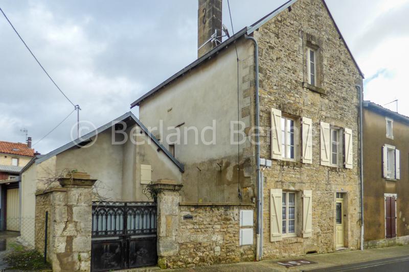 Maison de ville avec cour