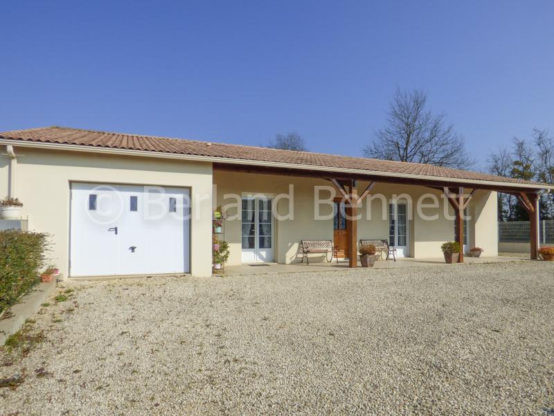 Beau pavillon plain pieds de qualité