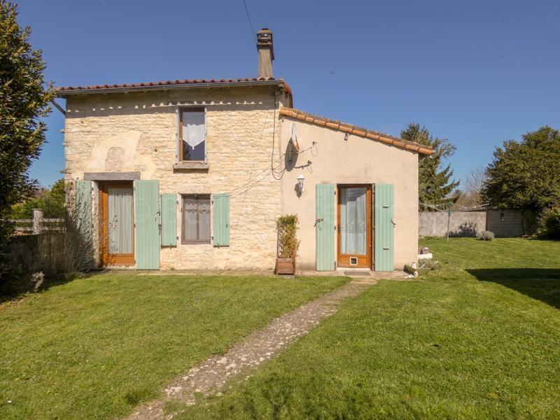 Maison d’habitation en pierres