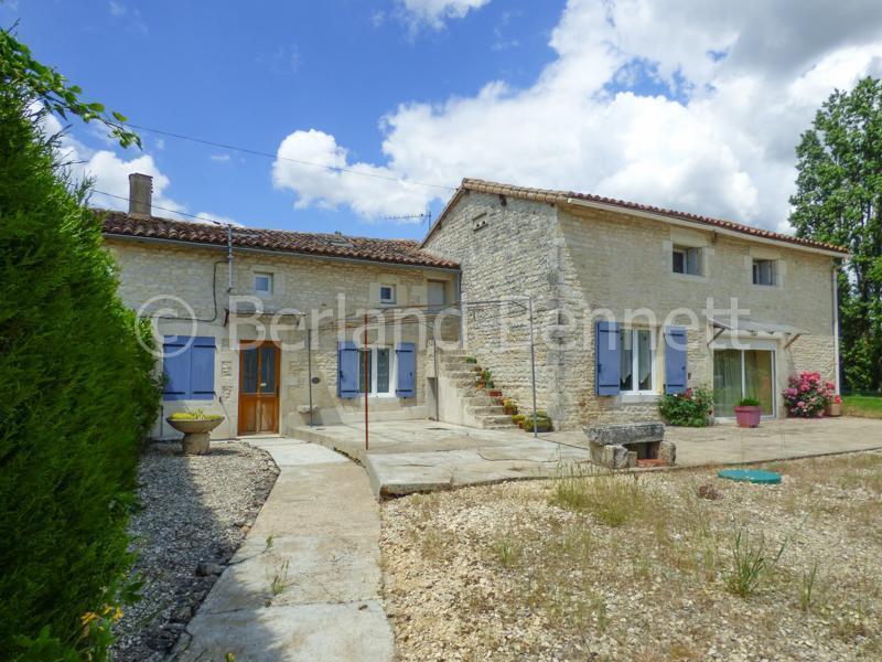 Maison traditionnelle en pierres