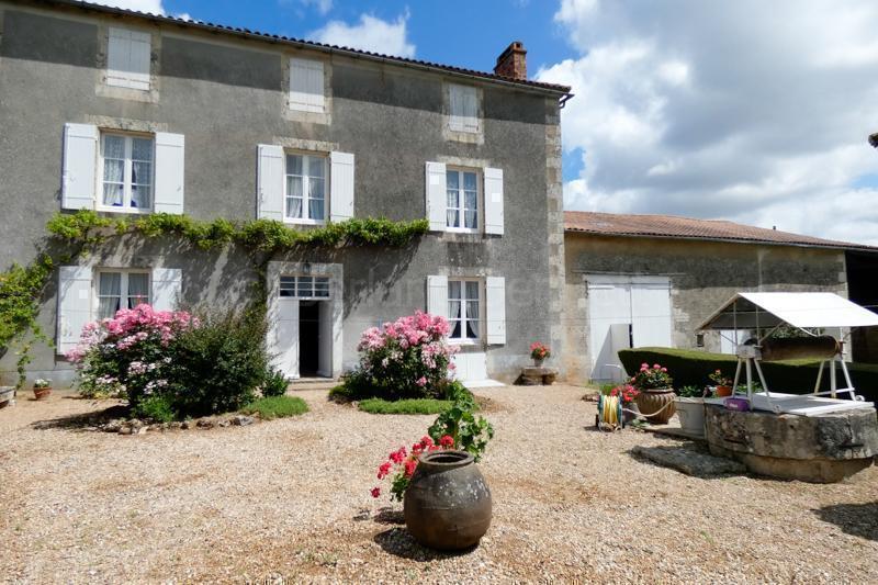Belle maison de maître XIXème avec dépendances