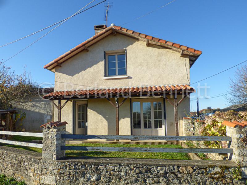 Maison en pierres sur 2 niveaux