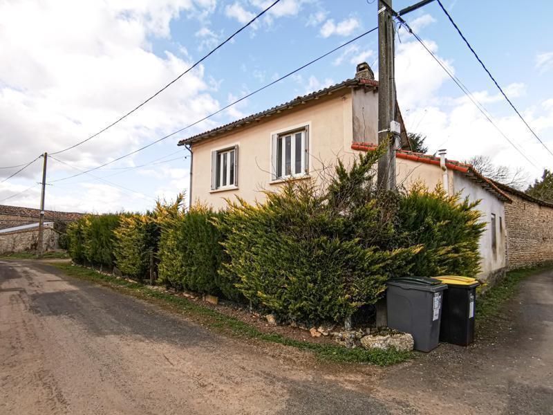 Maison avec dépendances