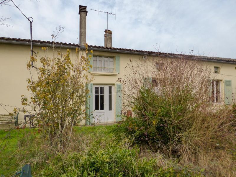 Maison de campagne à rénover + gite et dépendances