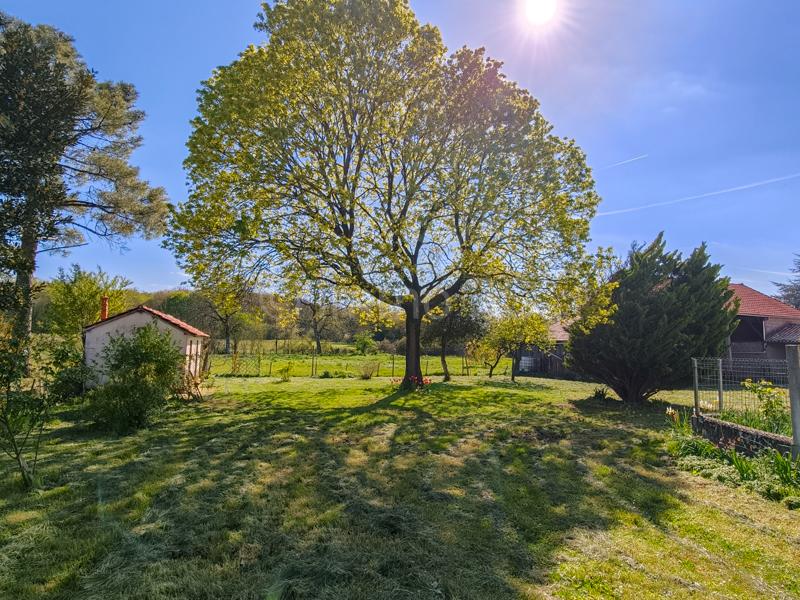 Ancien corps de ferme à rafraîchir