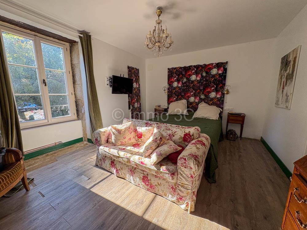 Belle maison de maître avec grand terrain