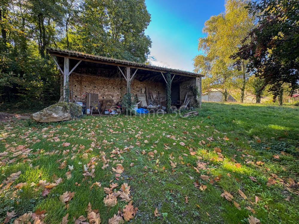 Belle maison de maître avec grand terrain