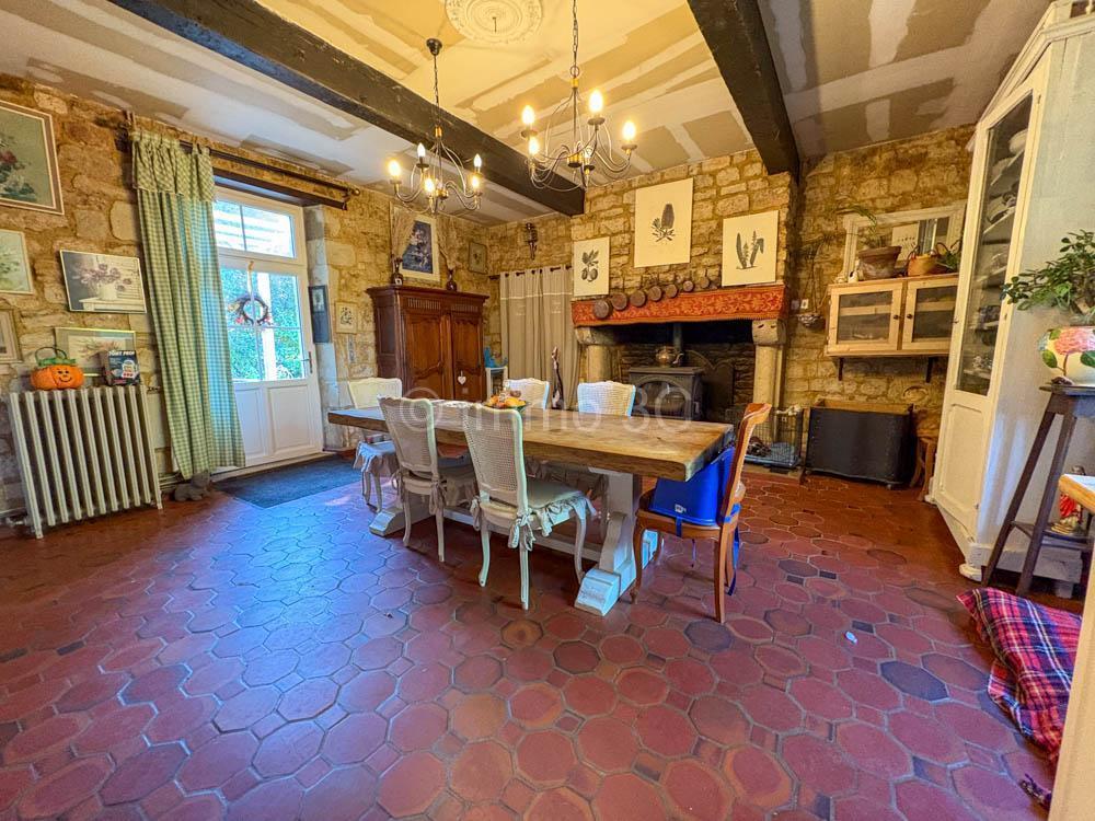 Belle maison de maître avec grand terrain