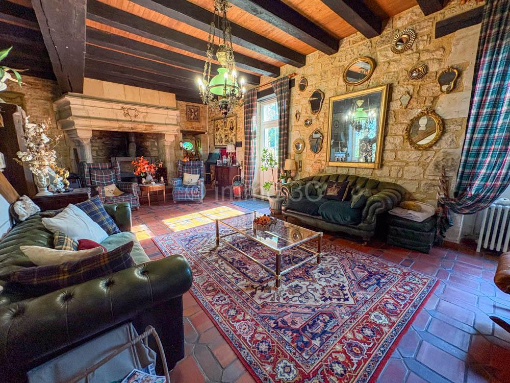 Belle maison de maître avec grand terrain