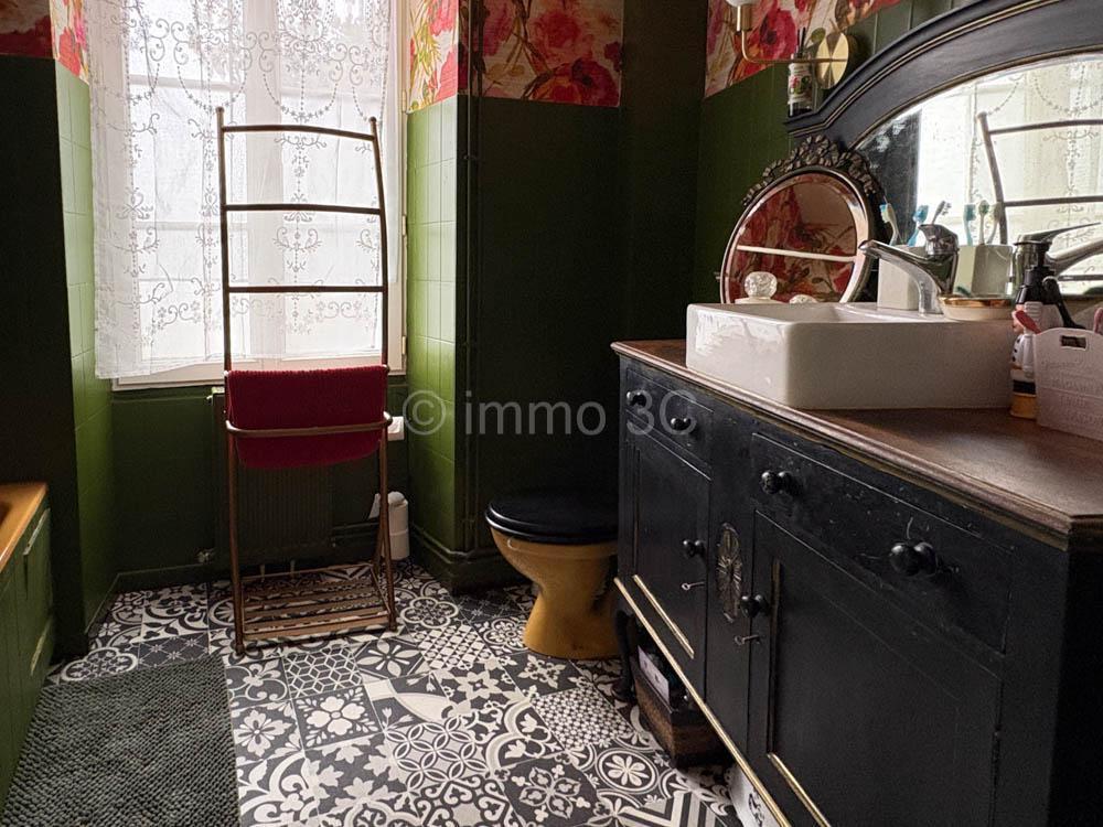 Belle maison bourgeoise avec garage et jardin