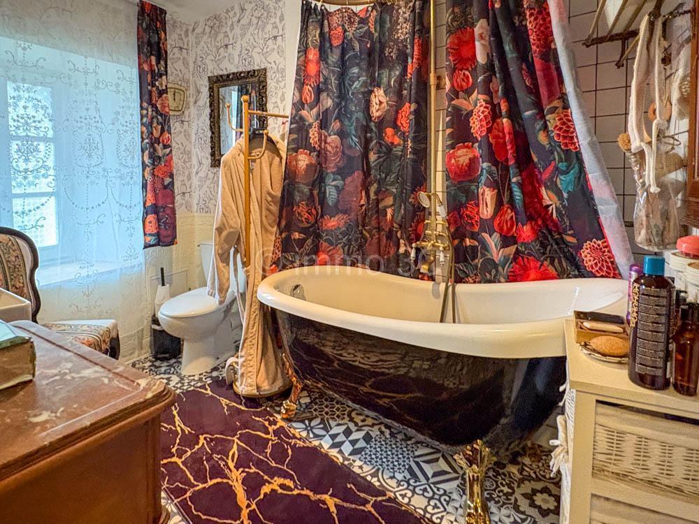 Belle maison bourgeoise avec garage et jardin