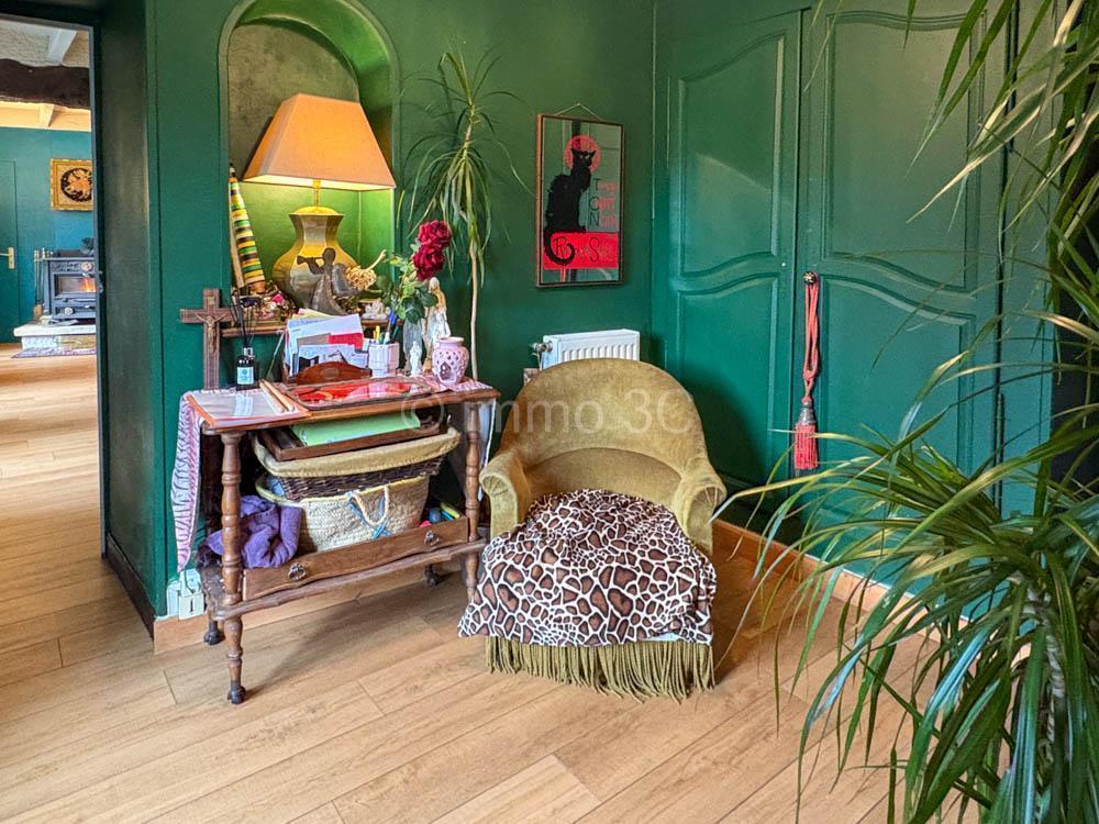 Belle maison bourgeoise avec garage et jardin