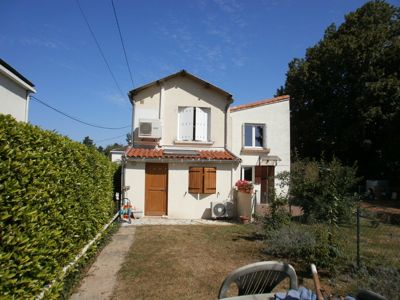Maison avec jardin